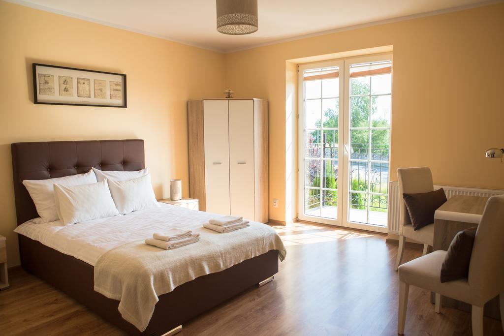 Villa Jeziorki 71 ワルシャワ 部屋 写真